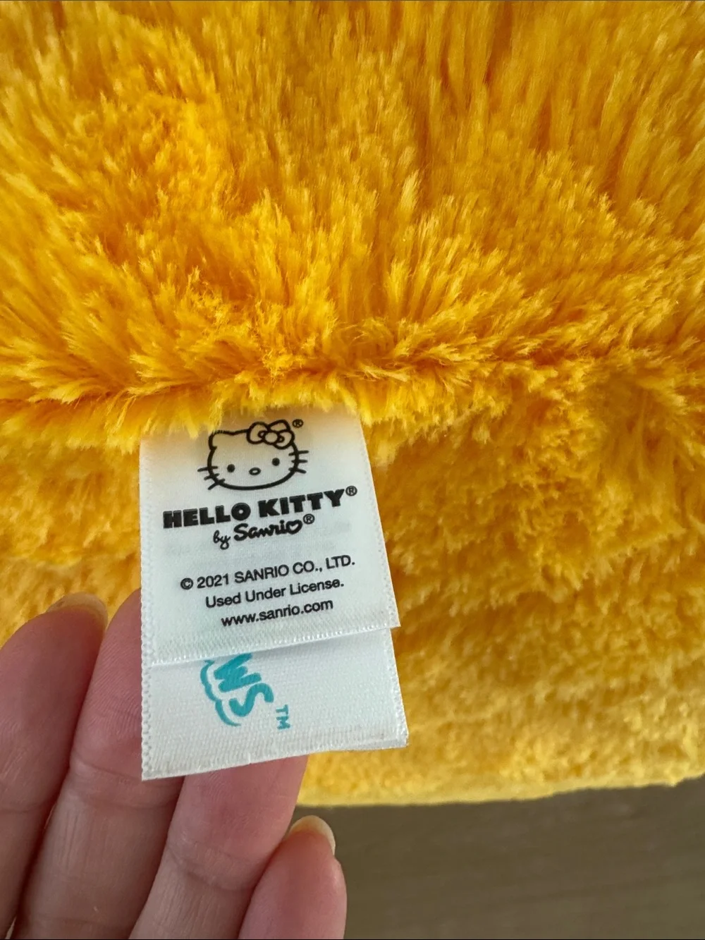 XL 21” Sanrio Hello Kitty Pineapple Squishmallows 🍍